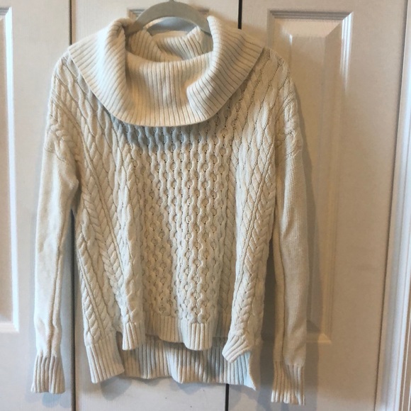 american eagle cable knit cream sweater - Picture 1 of 2